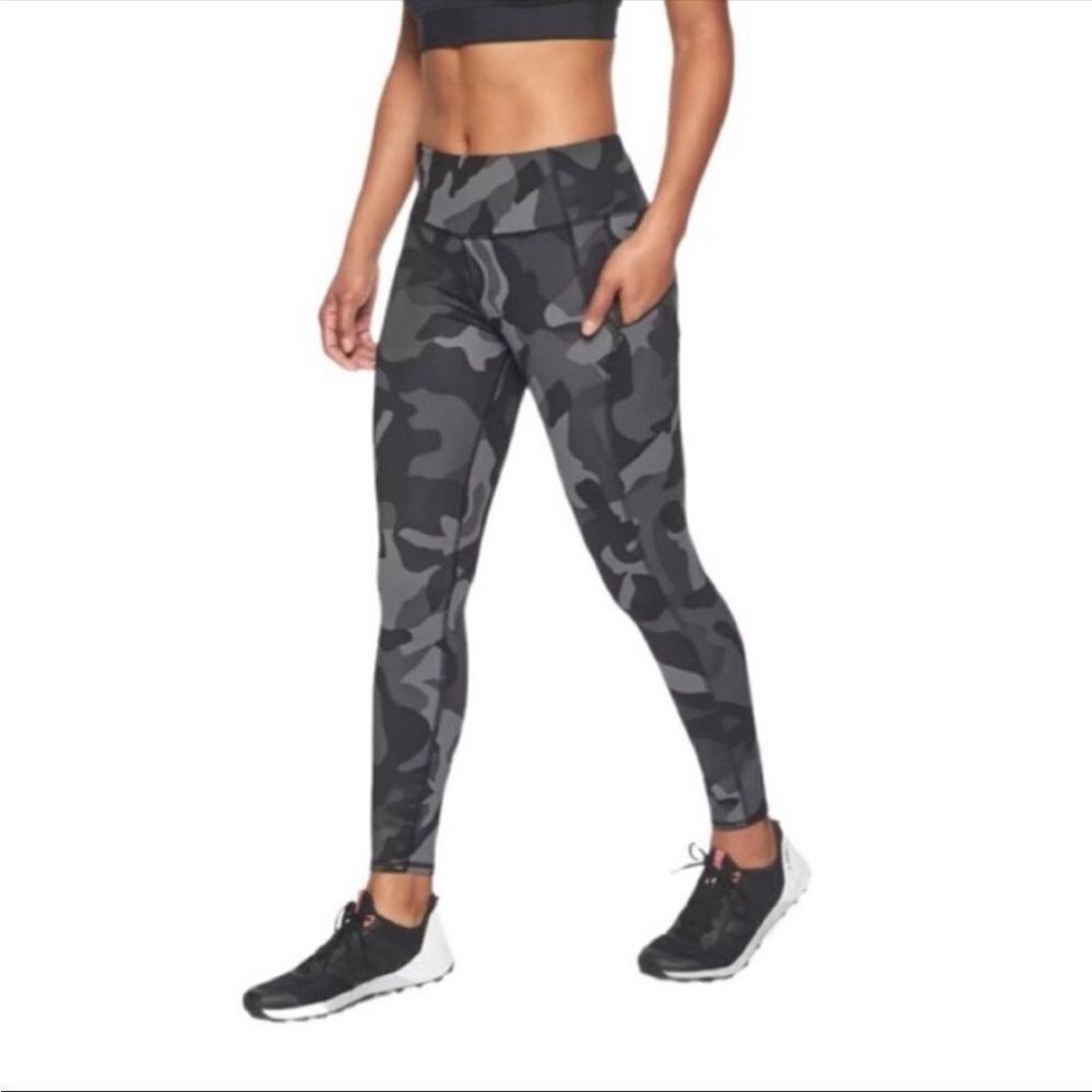 ATHLETA | Camo Contender 7/8 Compression Leggings Black Gray Women’s Size Small